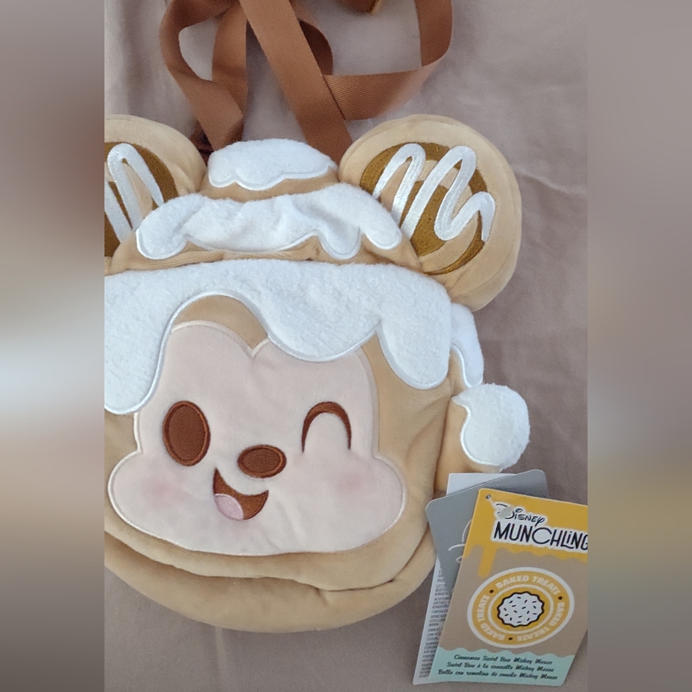 Disney Kids Tan White Plush Character Crossbody Munchlings Bag